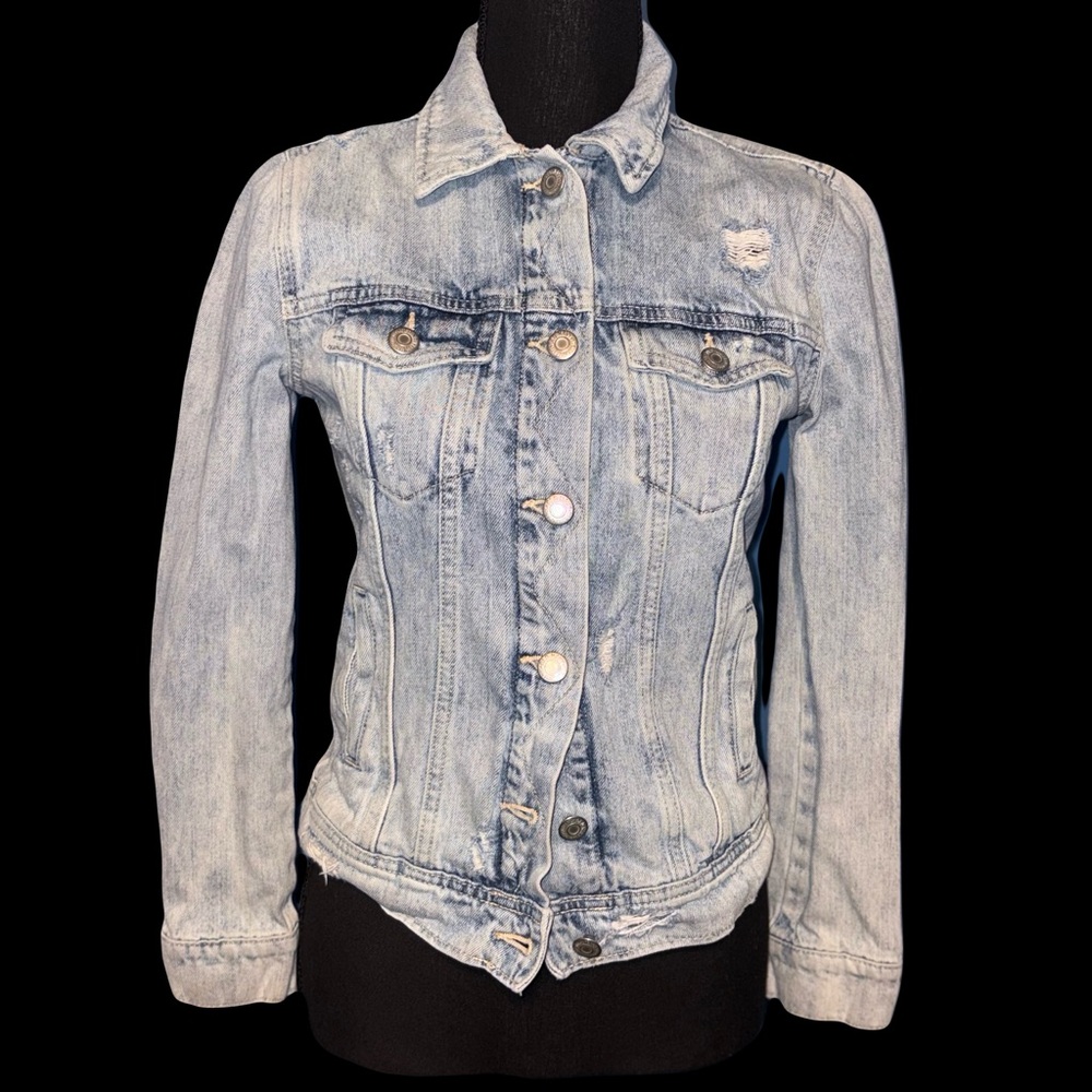 Women's Old Navy Light Blue Denim Jacket xs